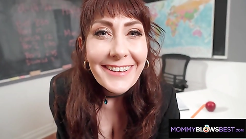 Married slut takes a hot facial