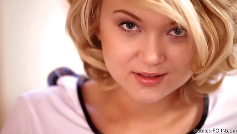 Hotest pornstar fucking at home