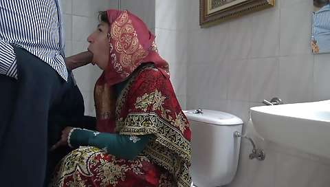 Super-hot teeny take bei and cum