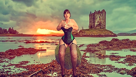 Make & anal toy par suckersr beefy