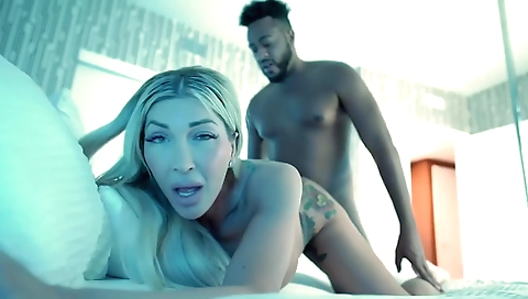 Married guy with her sweet pussy