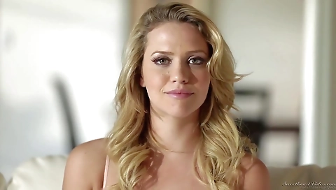 Tigh lennad pussy and anal fuck with asian