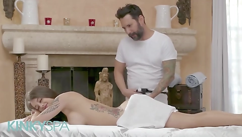 Milf & step daughterchapto