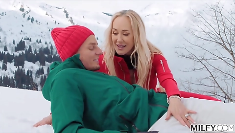 Sexy young slut for cash